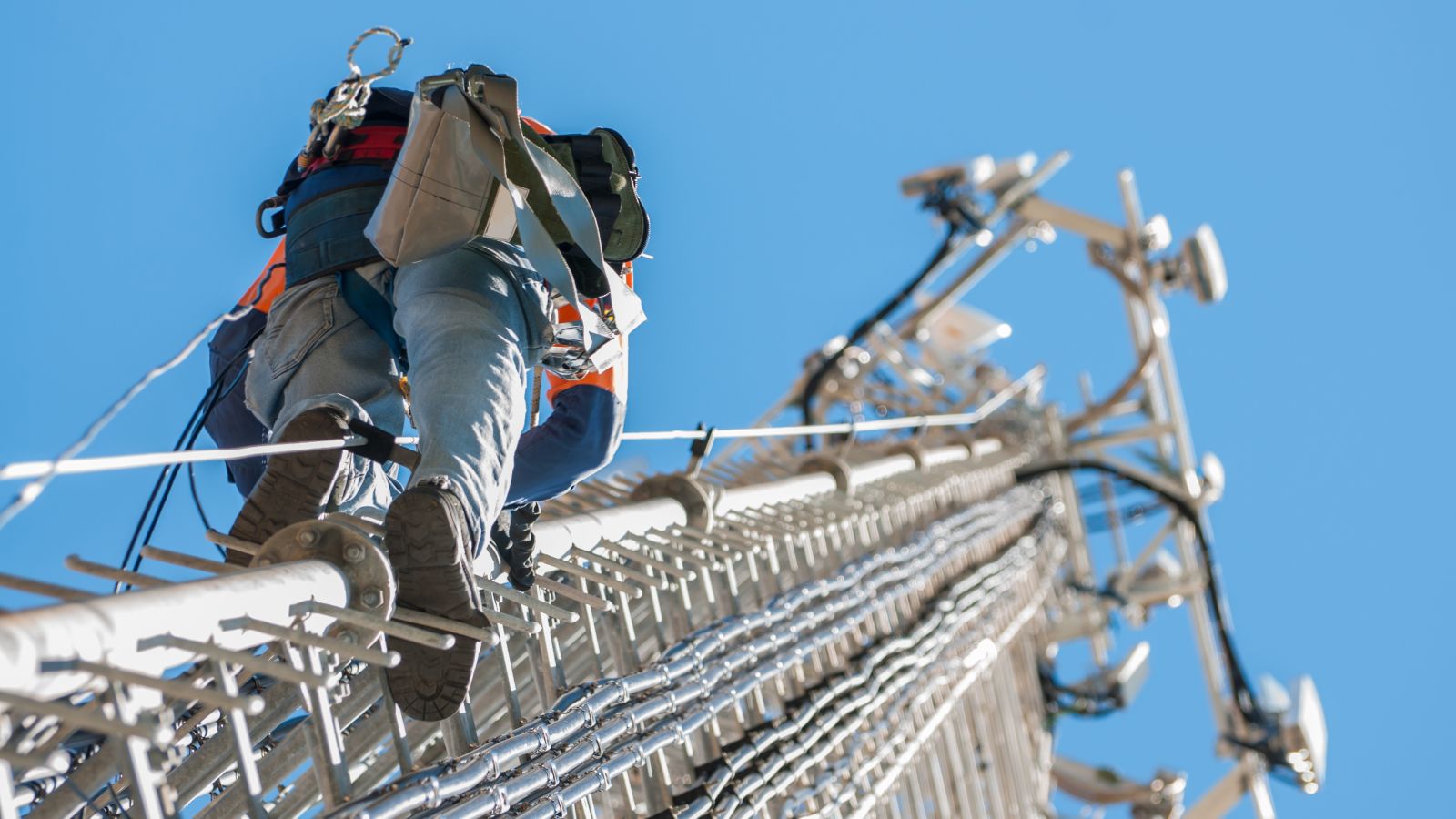 RackStar Networks Expands Structured Cabling & Wireless Support Services for the Broker Community